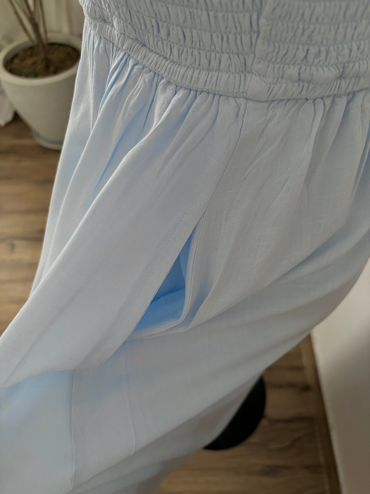 Daisy #39 (Linen)