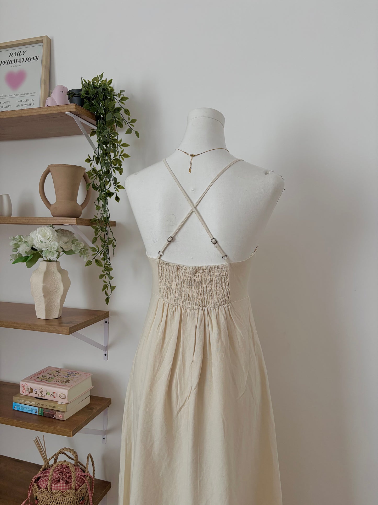 Daisy #37 (Linen)