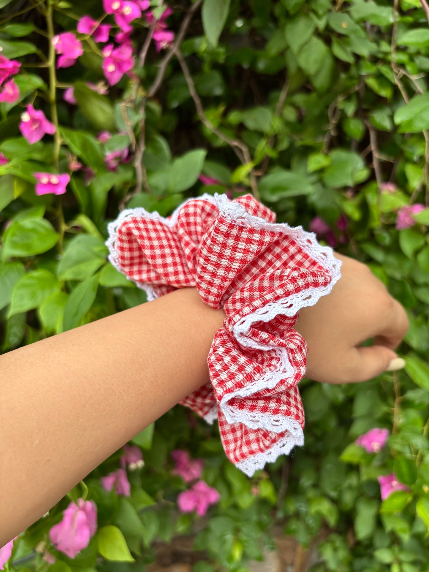 RED GINGHAM SCRUNCHIE