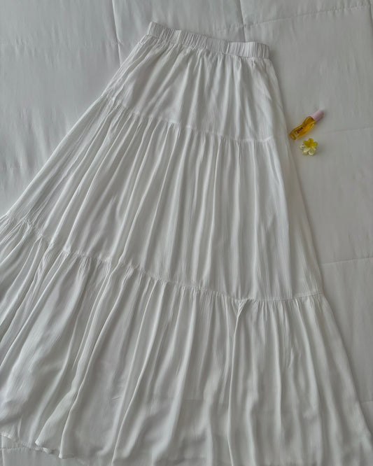 June collection #54 (White skirt)