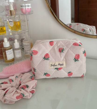 STRAWBERRY POUCH