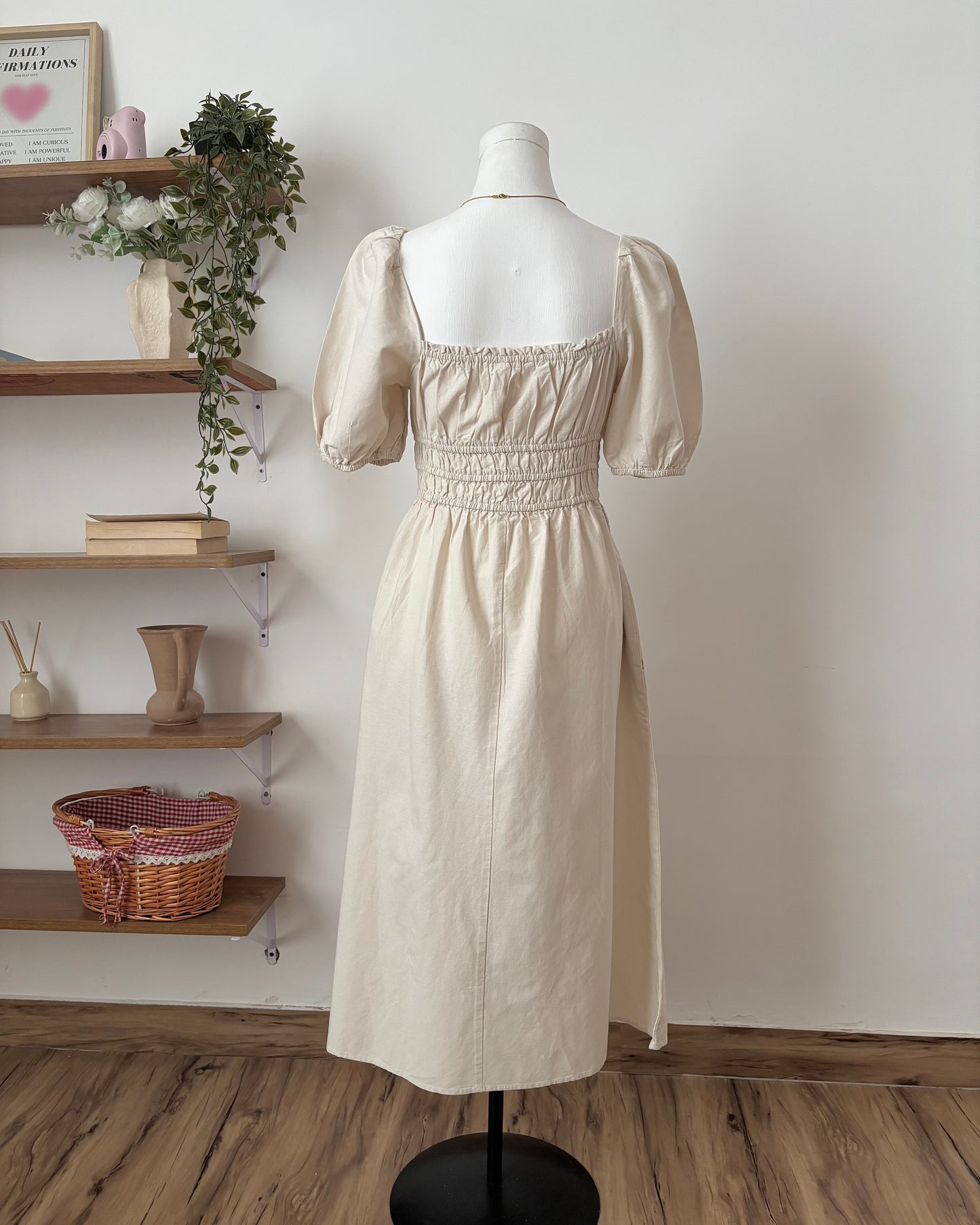 Sunkissed Diaries #35 (linen)