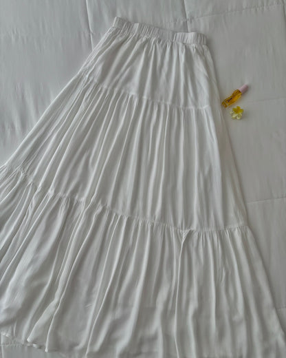 June collection #54 (White skirt)